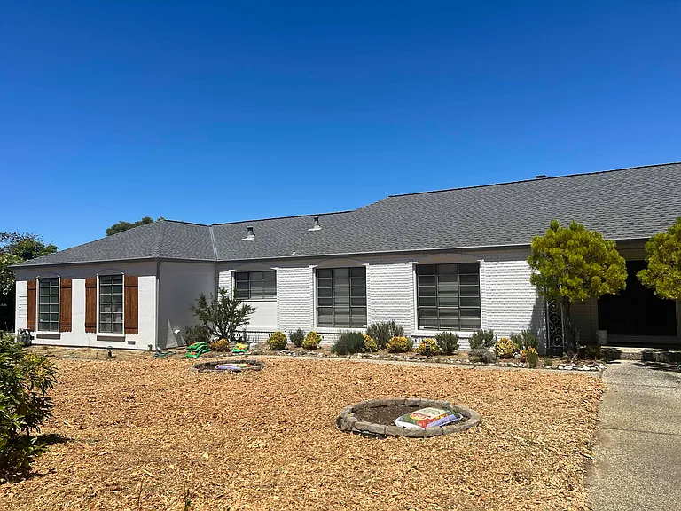 Jacaranda Cir — Photo 4
