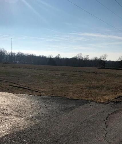 2nd image of E 389 Rd