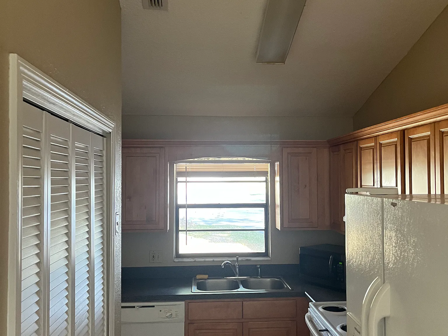 3 bed, 1236 sqft, $1,795 — Photo 2