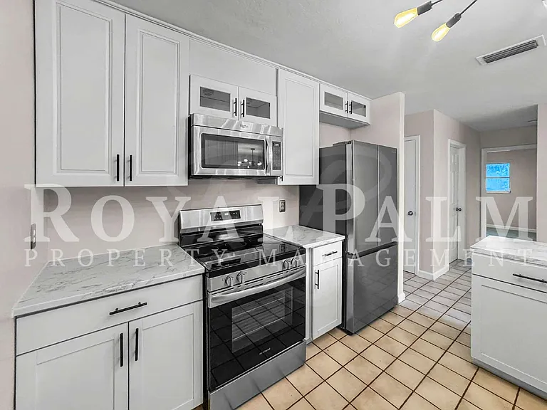 206 SE 46th Ter — Photo 21
