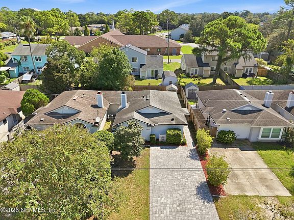 3rd image of 1065 HIBISCUS Street