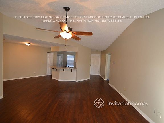 3rd image of 4826 Canterbury Dr