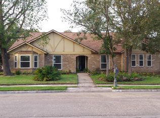 15727 Brook Forest Dr, Houston, TX 77059