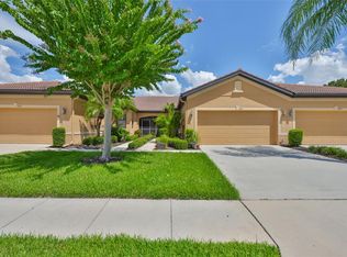 5831 Sunset Falls Dr, Apollo Beach, FL 33572