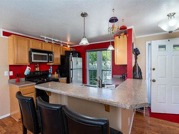3rd image of 588 W Indian Creek Dr APT 2