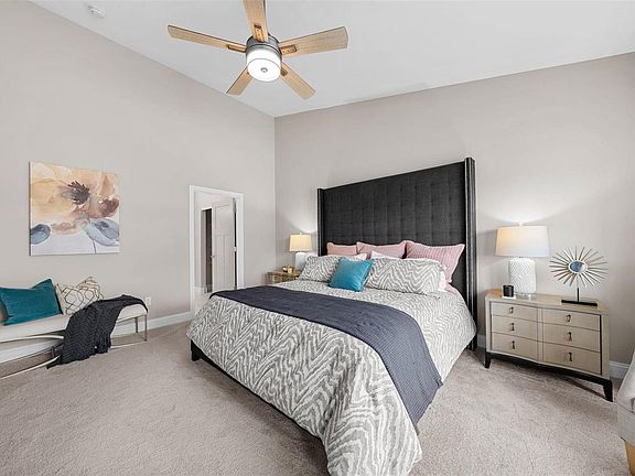 4th image of 203 Keaton Woods Dr
