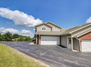 668 Westfield Way, Pewaukee, WI 53072