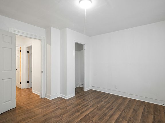 3rd image of 1361 E 45th St #D