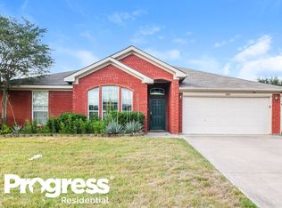 1008 Andrew St, Burleson, TX 76028