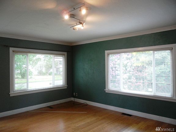 5th image of 1230 E 2nd St