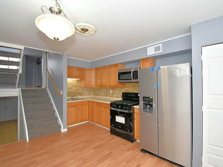 9010 N 95th St #C — Photo 2