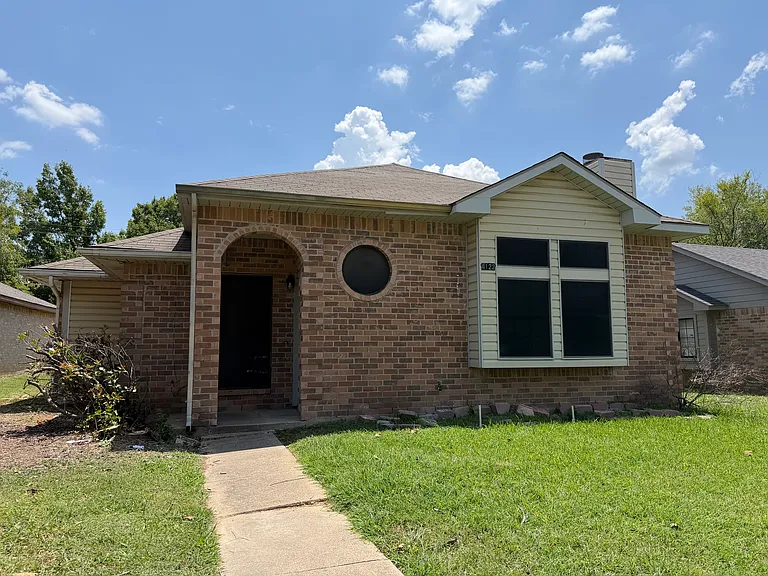 4122 Cochise Dr — Photo 1