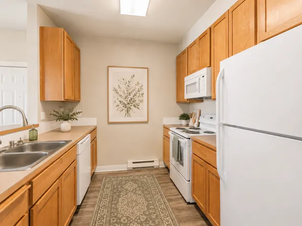 Ashton Apartments