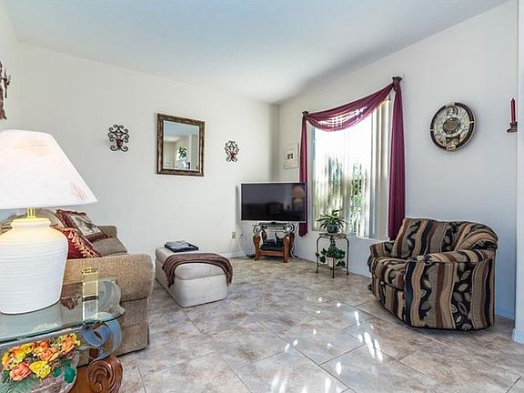 4th image of 818 Knollwood Dr