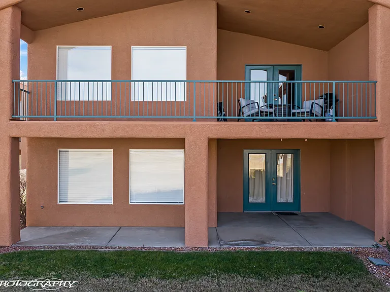 241 Palmer Ln — Photo 45