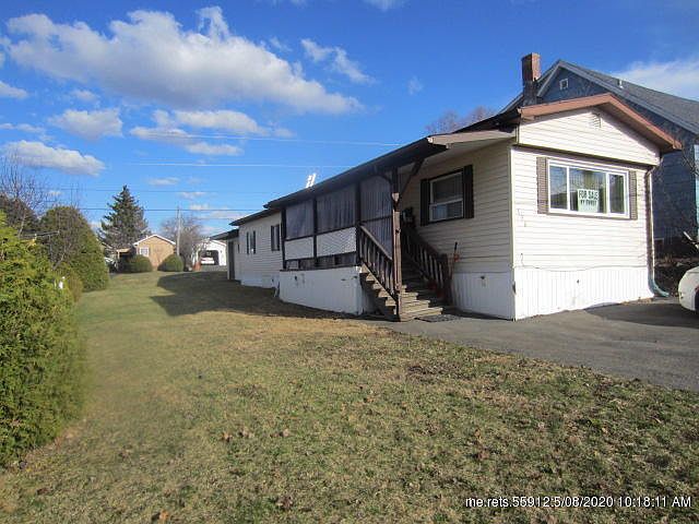 2nd image of 136 14th Ave