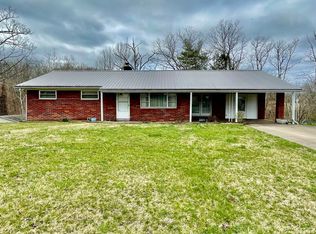 7921 Rosewood Dr, Ashland, KY 41102