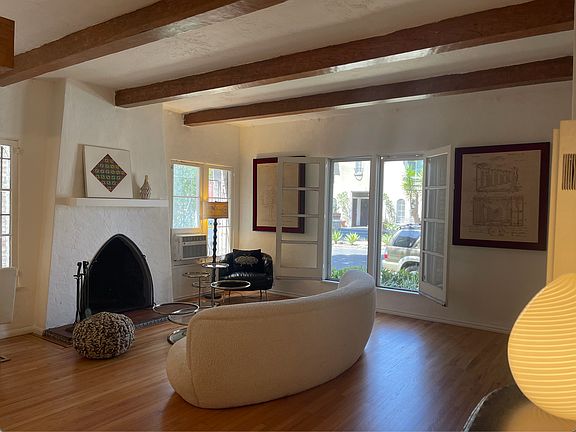 3rd image of 1132 N Vista St APT 1