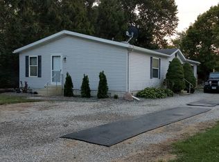 1900 S Bay Dr, Pt Clinton, OH 43452