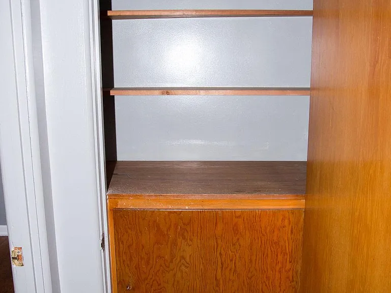 1223 Greenbrier Rd #1 — Photo 52