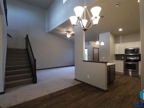 3rd image of 5406 S Seville Pl