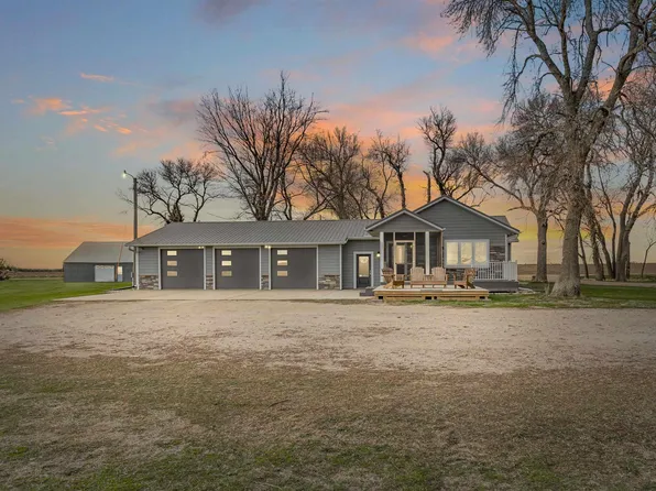 1749 200th St, Inwood, IA 51240
