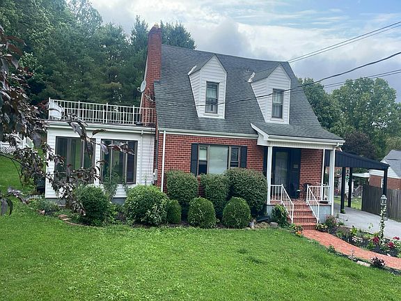 3rd image of 209 Springdale Ave