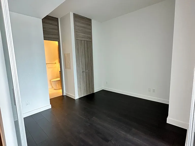 75 Billes Hts #640 — Photo 9