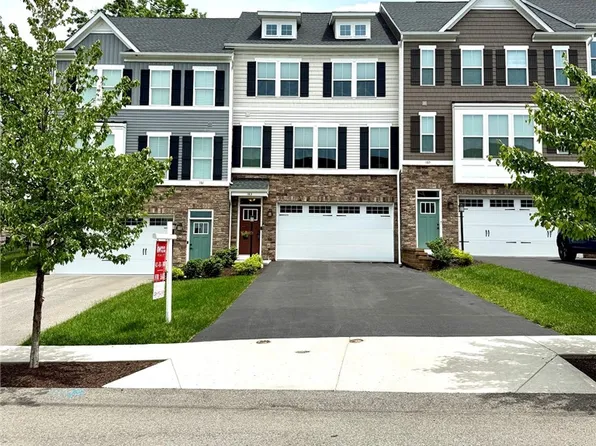 183 Moyer Hill Dr, Cranberry Township, PA 16066