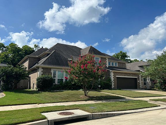 3rd image of 5119 Sterling Manor Ln