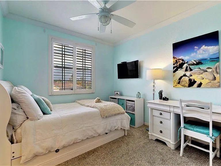 8995 Spring Mountain Way — Photo 13