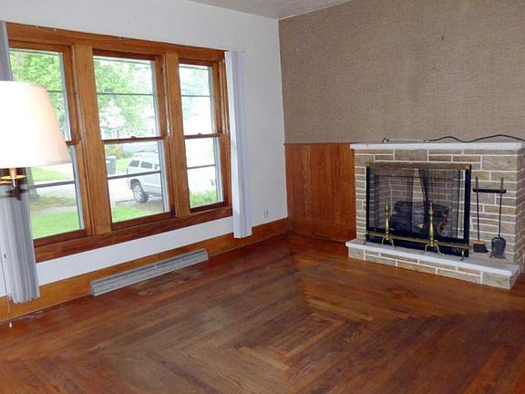 4th image of 514 Spruce St