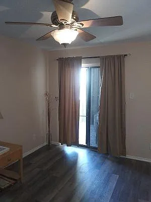 104 E Parade Dr #19 — Photo 6