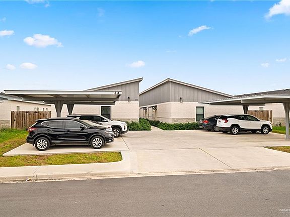 3rd image of 1511 Playa Dr #2