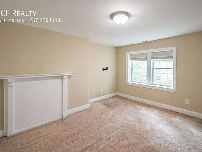 535 Spruce St #B — Photo 13