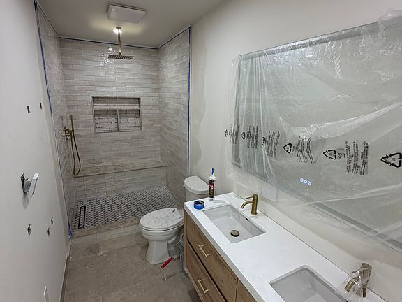 5th image of 315 Samarkand Dr #B