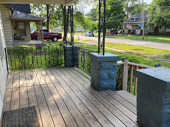 3rd image of 1418 Clay St