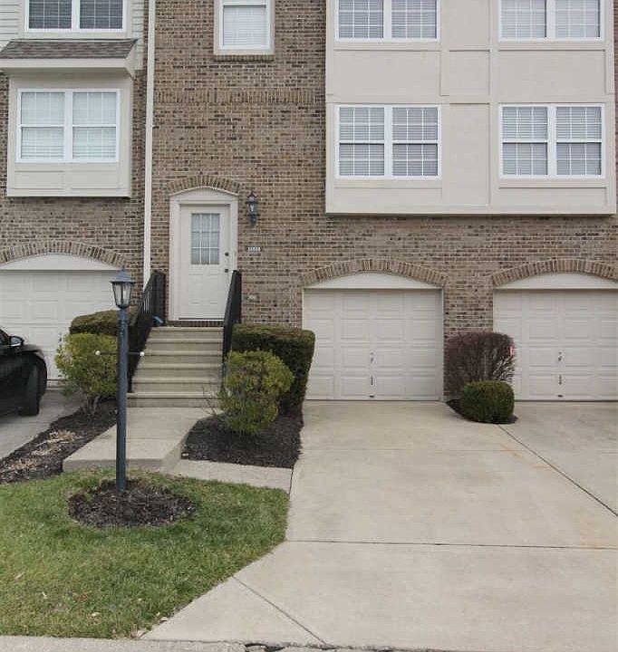 1st image of 10824 Sawgrass Ct