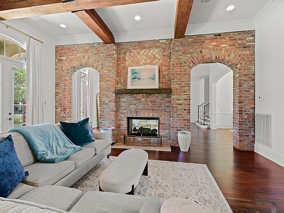 3rd image of 9631 Myrtle Ln