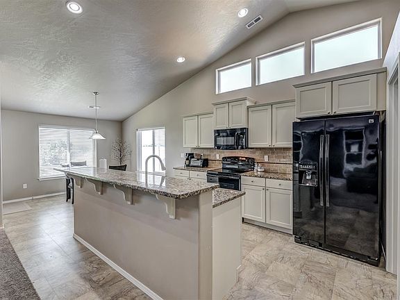 5th image of 6002 Pimlico Dr