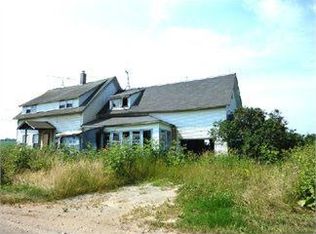 156 Niles Rd, Newport Center, VT 05857