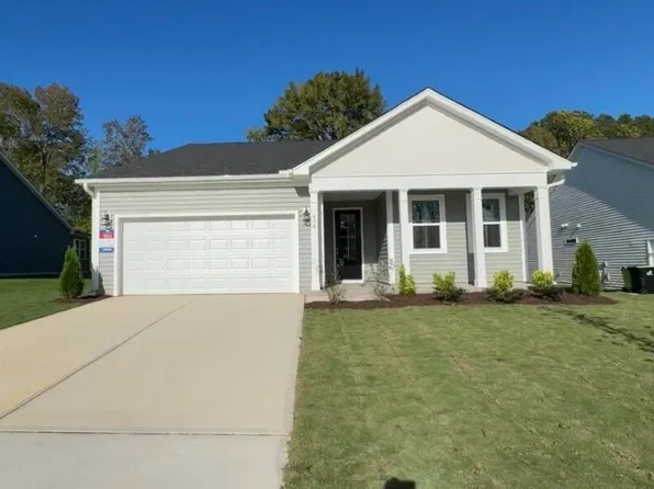 478 Providence Creek Dr, Fuquay Varina, NC 27526