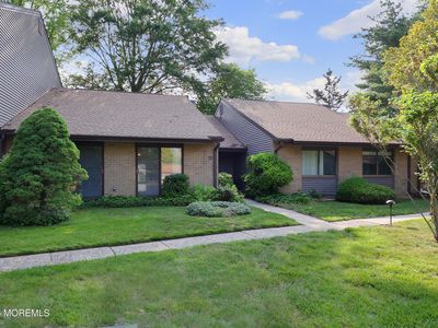 33 Claremont Court, Red Bank, NJ, 07701
