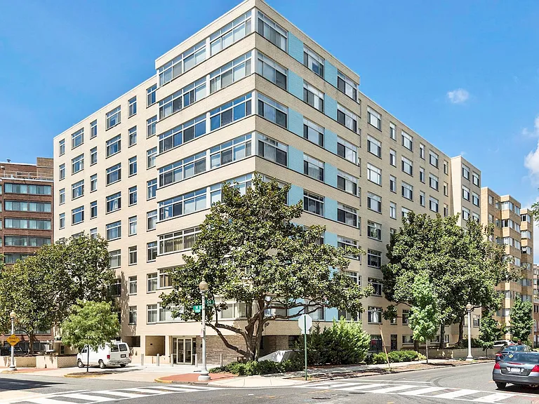 2401 H St NW #712 — Photo 1
