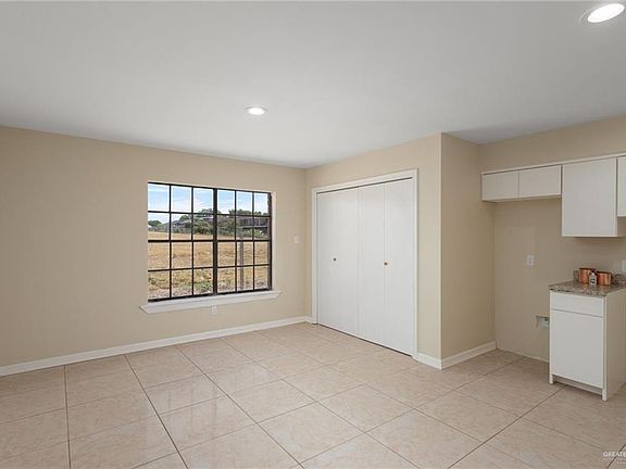 4th image of 1921 S 8th St APT 9