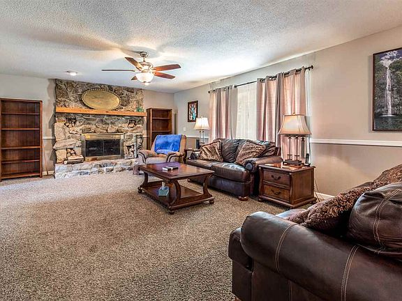 2nd image of 2237 County Road 421