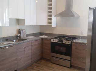 94 L St #2F, Boston, MA 02127