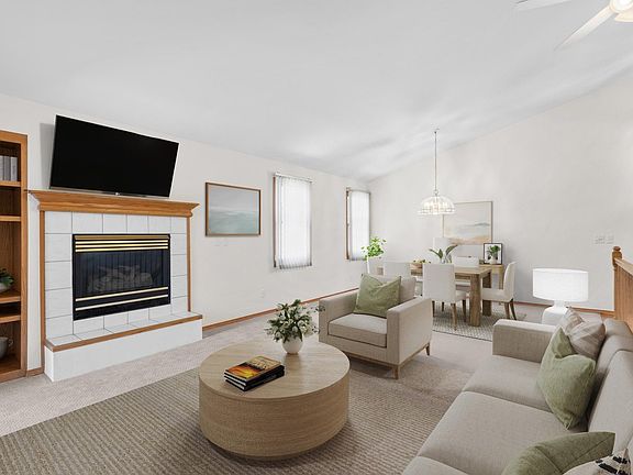 4th image of 809 Zweck Ct