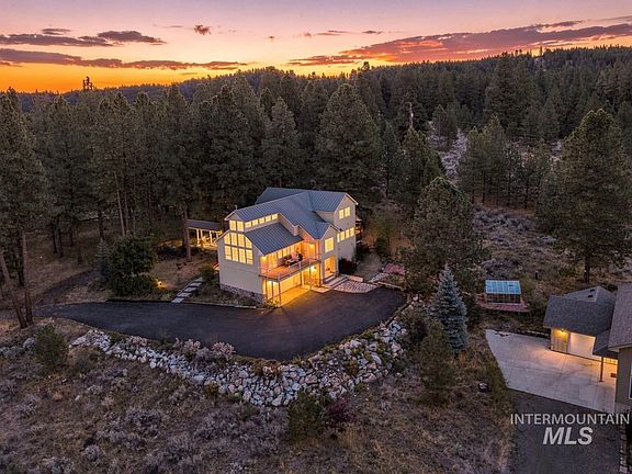 2nd image of 1610 Pine Lakes Ranch Dr
