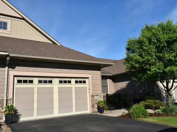 10726 Lyndale Bluffs Trl, Bloomington, MN 55420